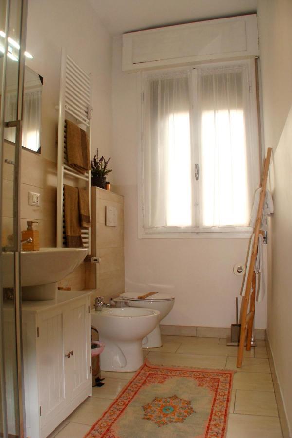 La Finestra Sulla Fiera Bed & Breakfast Bologna Bagian luar foto