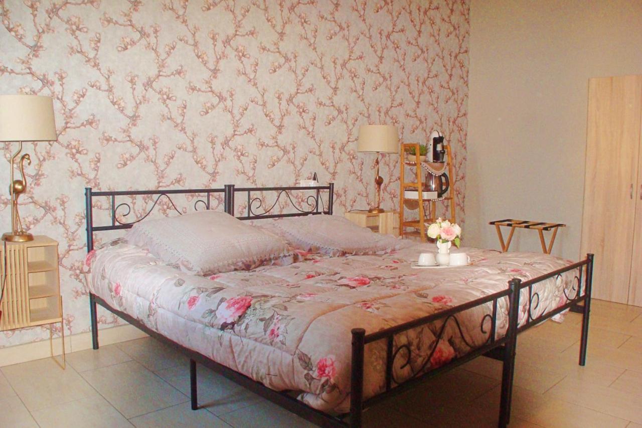 La Finestra Sulla Fiera Bed & Breakfast Bologna Bagian luar foto