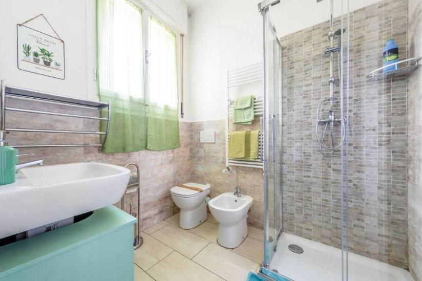 La Finestra Sulla Fiera Bed & Breakfast Bologna Bagian luar foto